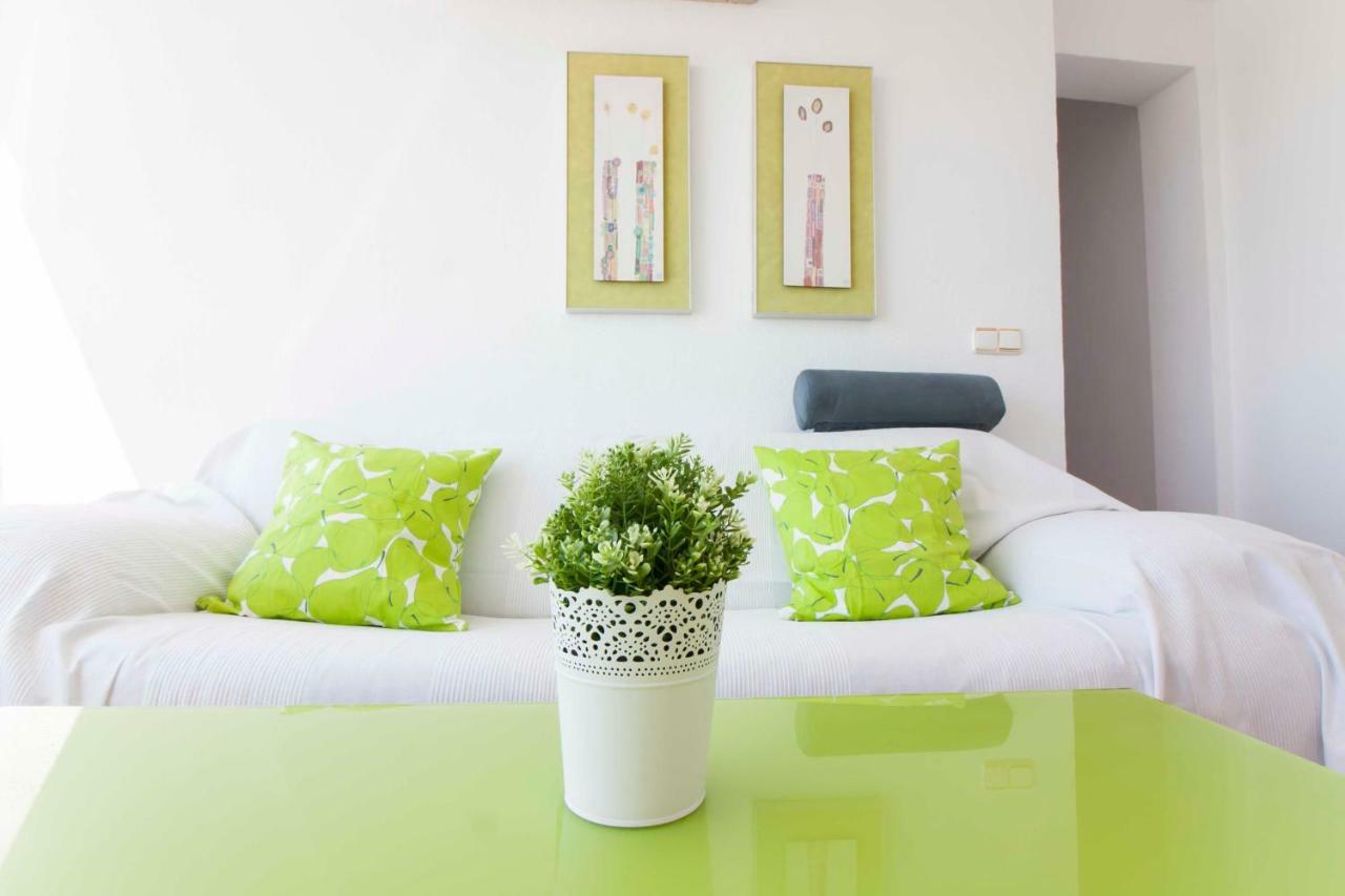 Malaga Center Flat Hospitality Apartment ภายนอก รูปภาพ